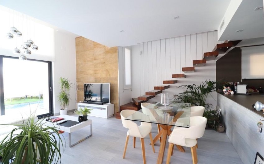 Resale - Villa -
Orihuela Costa - Costa Blanca