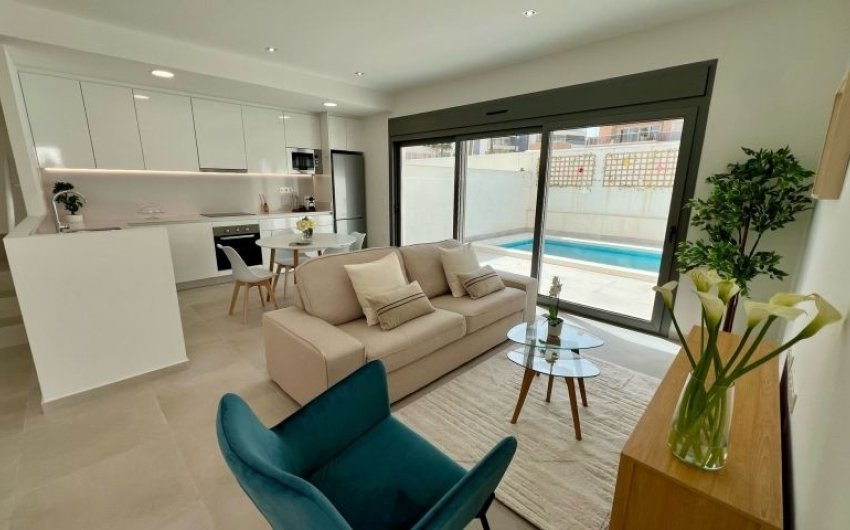 Resale - Villa -
Orihuela Costa - Costa Blanca