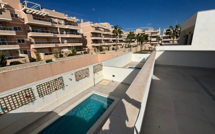 Resale - Villa -
Orihuela Costa - Costa Blanca