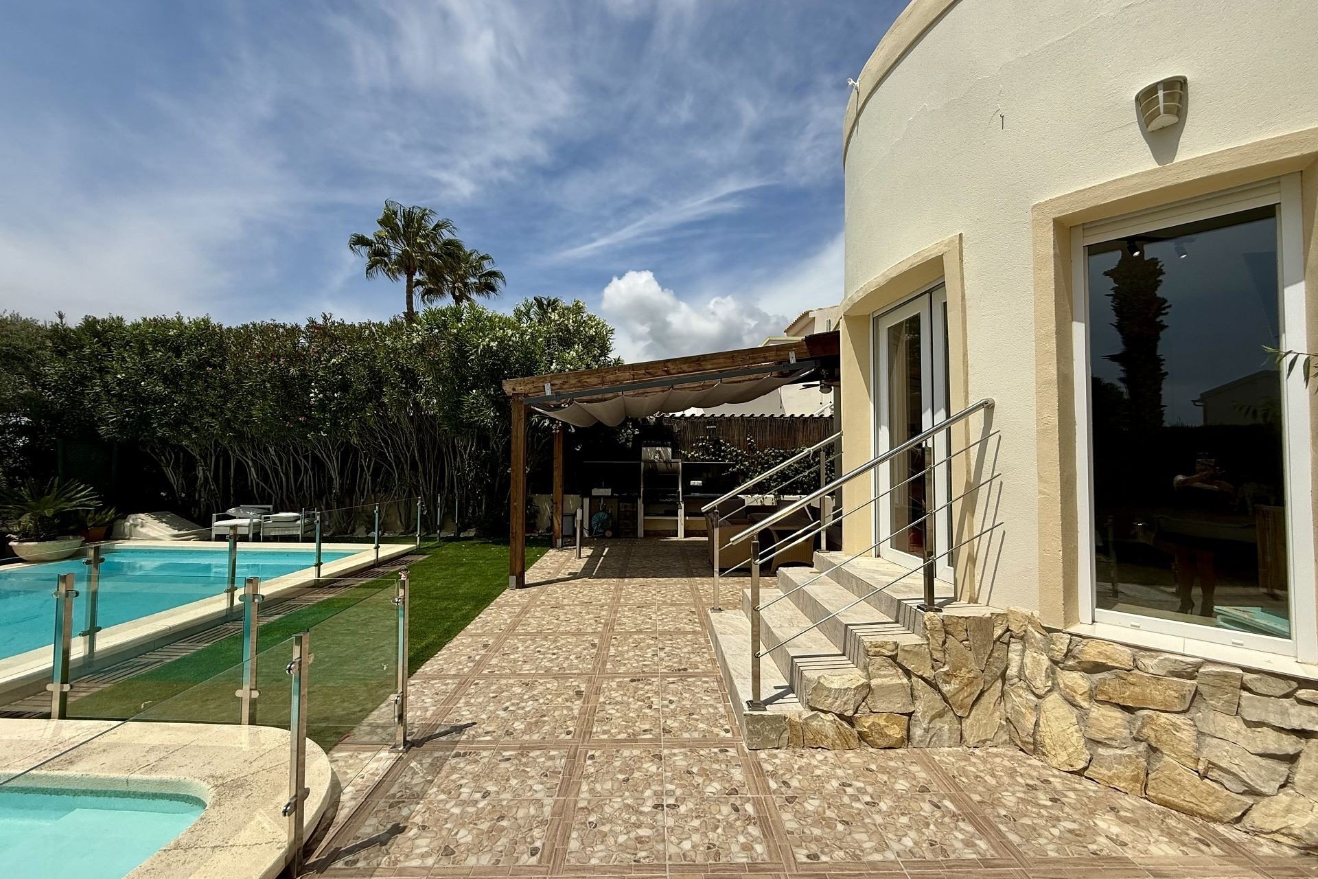 Resale - Villa -
Orihuela Costa - Costa Blanca