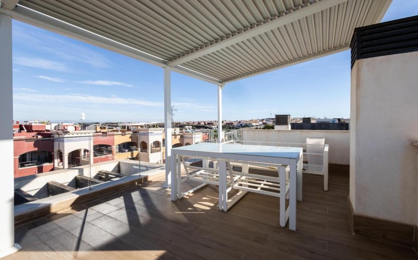 Resale - Villa -
Orihuela Costa - Costa Blanca