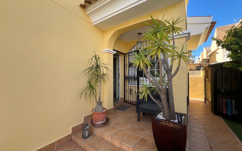 Resale - Villa -
Orihuela Costa - Costa Blanca