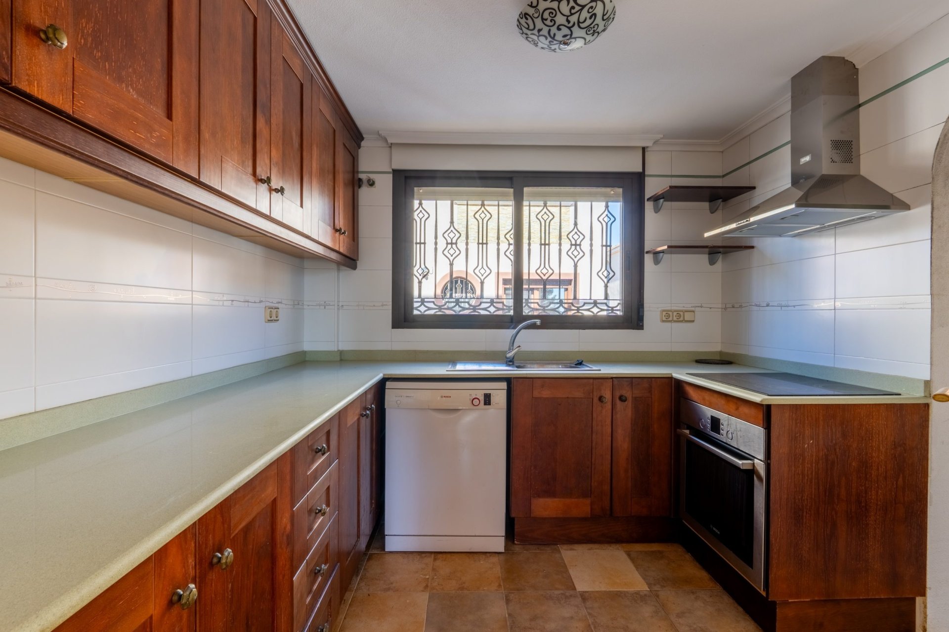 Resale - Villa -
Orihuela Costa - Costa Blanca