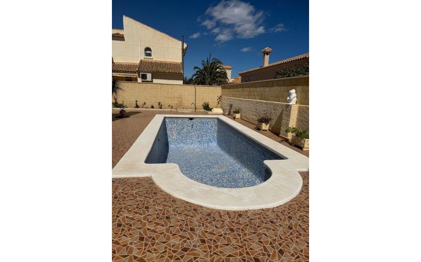 Resale - Villa -
Orihuela Costa - Costa Blanca