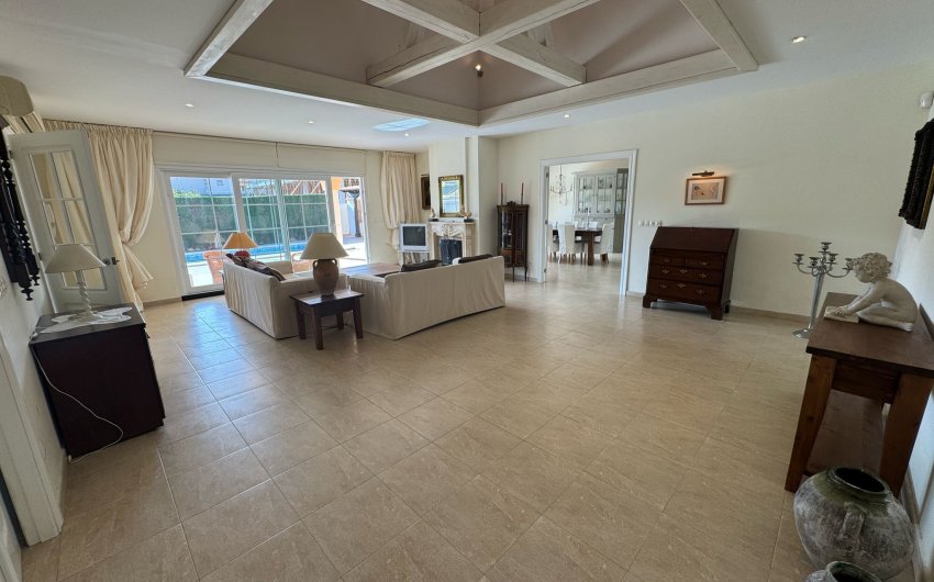 Resale - Villa -
Orihuela Costa - Costa Blanca