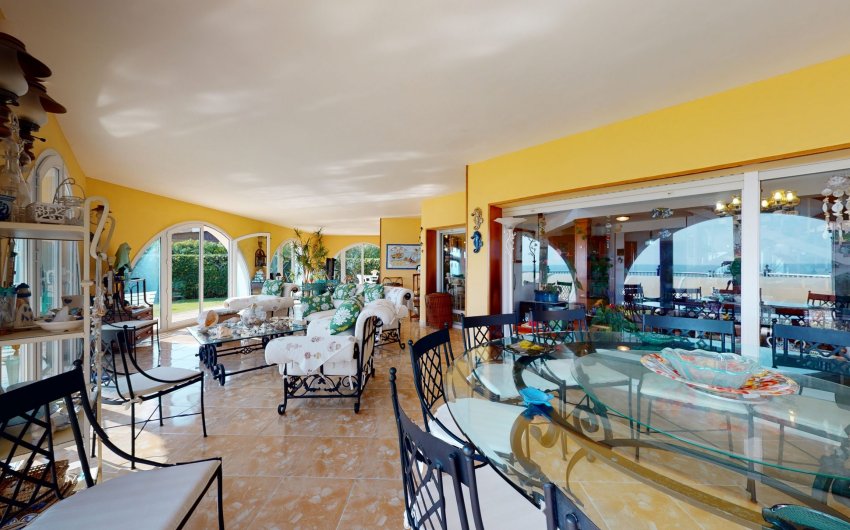 Resale - Villa -
Orihuela Costa - Costa Blanca