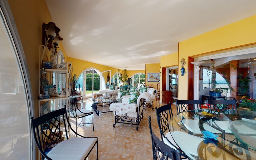 Resale - Villa -
Orihuela Costa - Costa Blanca