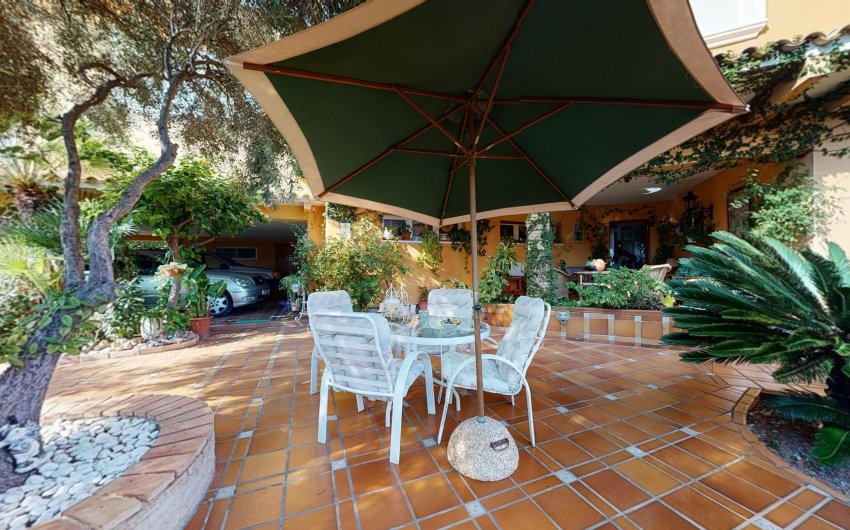 Resale - Villa -
Orihuela Costa - Costa Blanca