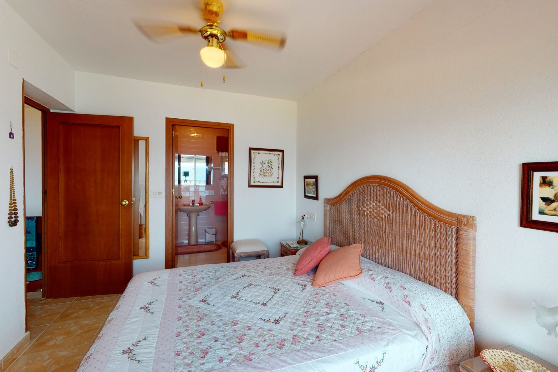 Resale - Villa -
Orihuela Costa - Costa Blanca