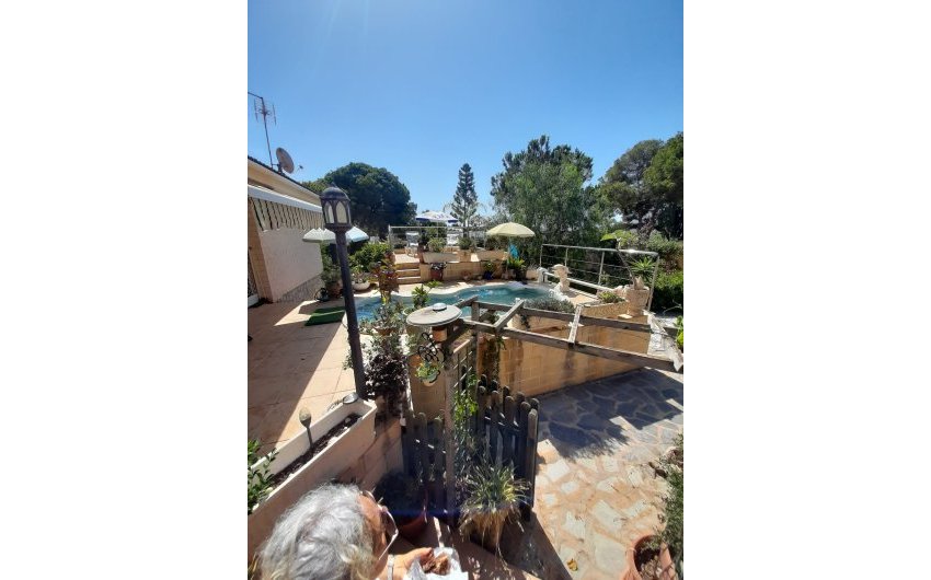Resale - Villa -
Orihuela Costa - Costa Blanca
