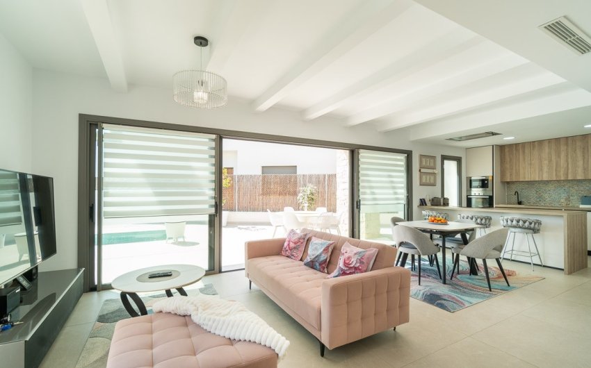 Resale - Villa -
Orihuela Costa - Costa Blanca