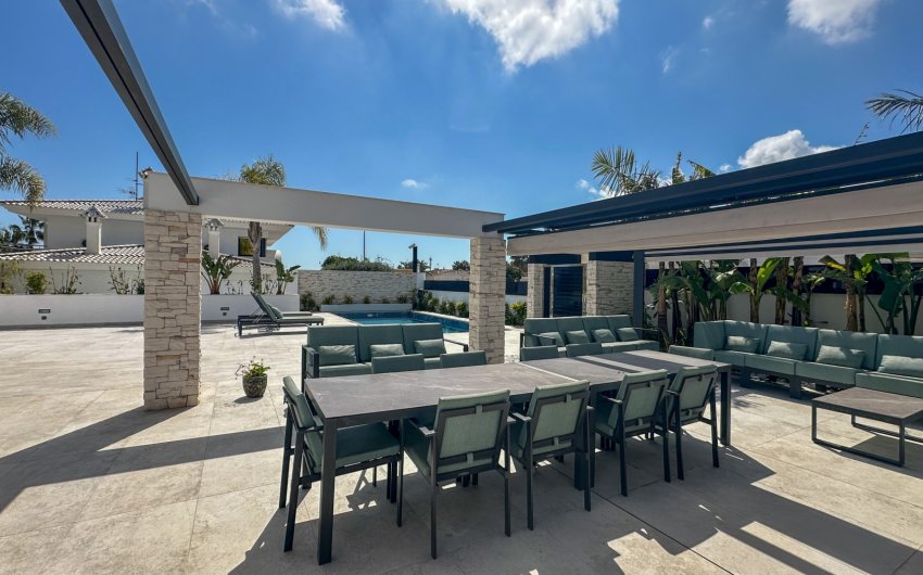 Resale - Villa -
Orihuela Costa - Costa Blanca