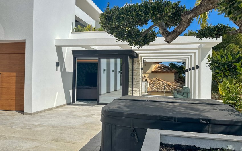 Resale - Villa -
Orihuela Costa - Costa Blanca