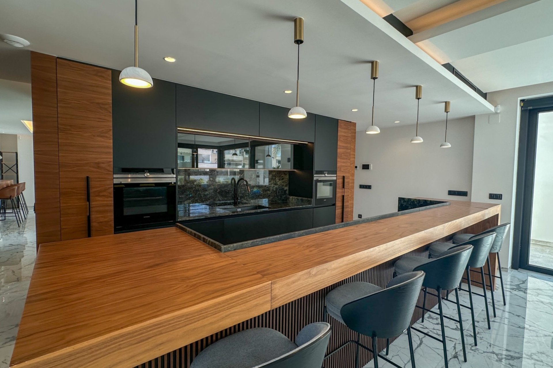 Resale - Villa -
Orihuela Costa - Costa Blanca