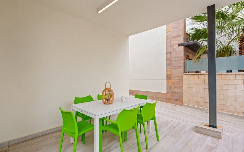 Resale - Villa -
Orihuela Costa - Costa Blanca