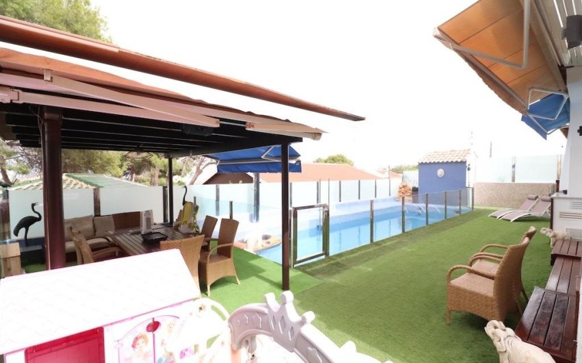 Resale - Villa -
Orihuela Costa - Costa Blanca