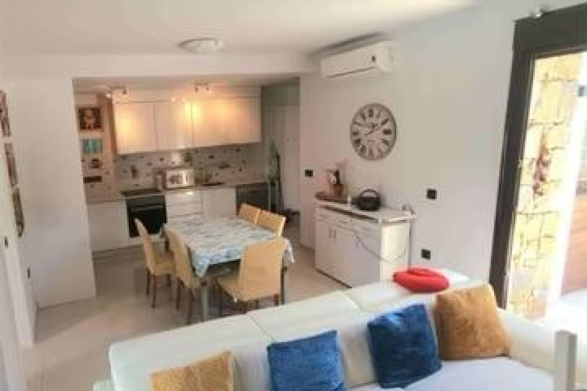 Resale - Villa -
Orihuela Costa - Costa Blanca