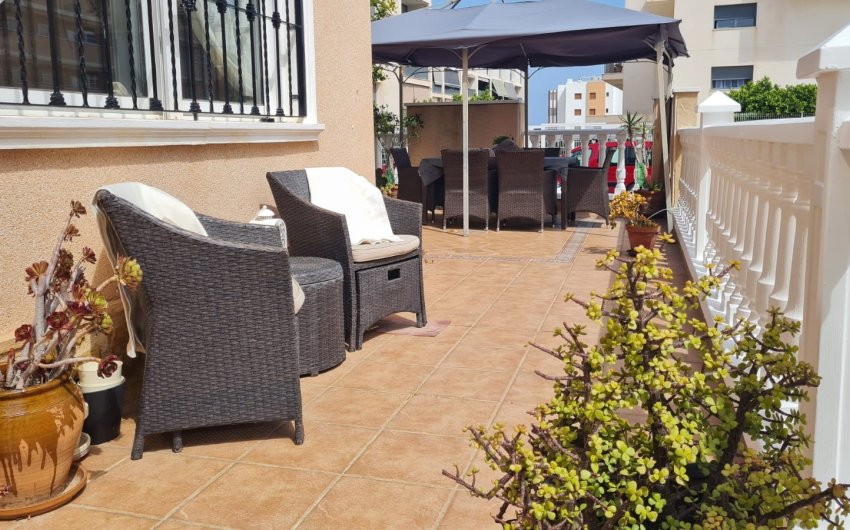 Resale - Villa -
Orihuela Costa - Costa Blanca