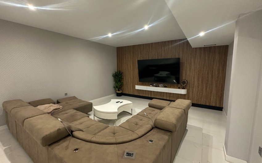 Resale - Villa -
Orihuela Costa - Costa Blanca