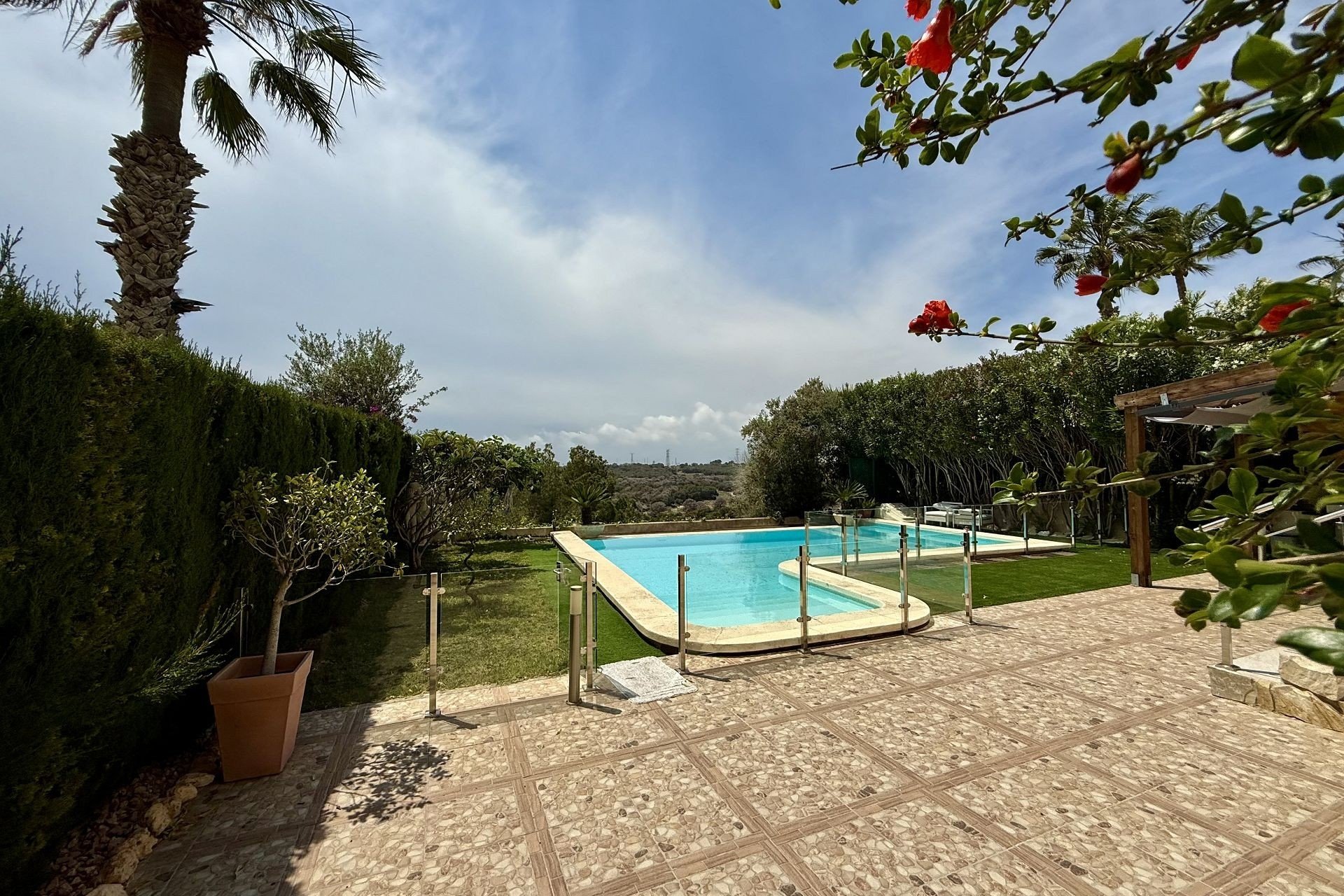 Resale - Villa -
Orihuela Costa - Costa Blanca