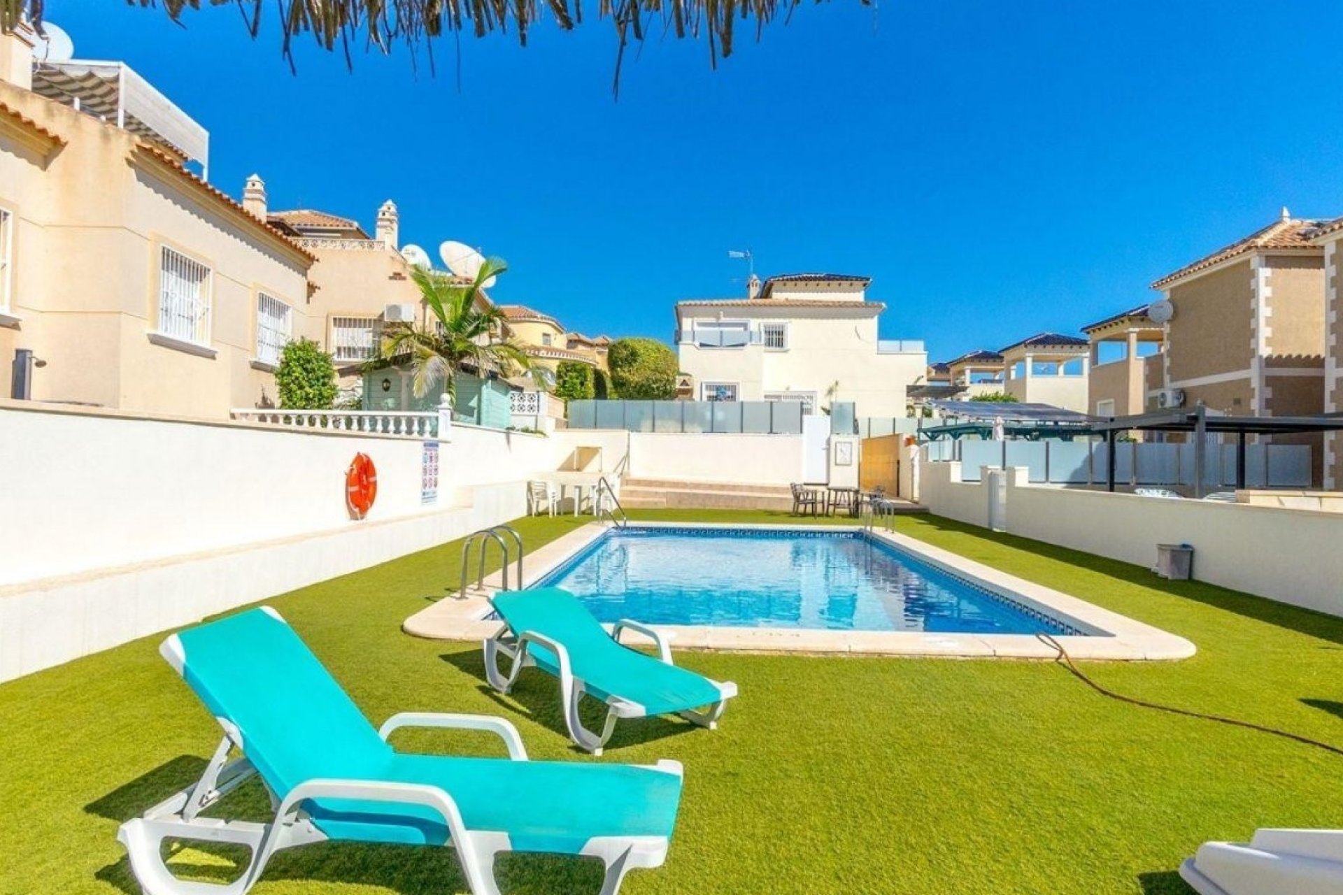 Resale - Villa -
Orihuela Costa - Costa Blanca