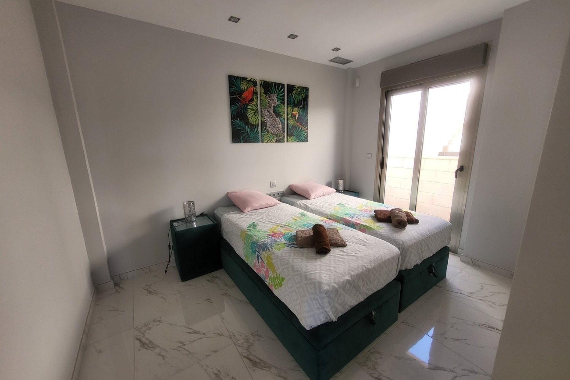 Resale - Villa -
Orihuela Costa - Costa Blanca
