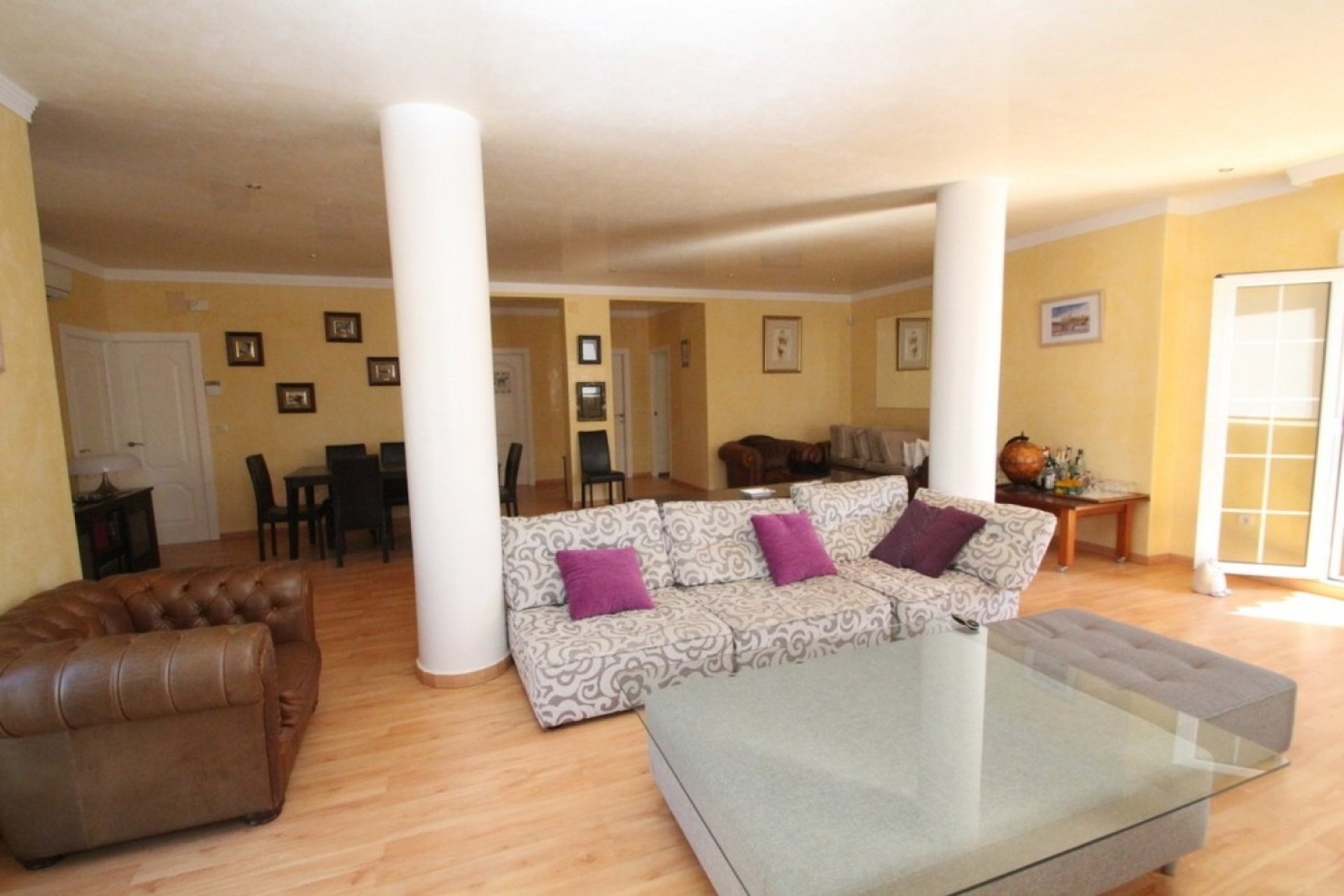 Resale - Villa -
Orihuela Costa - Costa Blanca