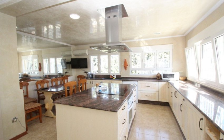 Resale - Villa -
Orihuela Costa - Costa Blanca