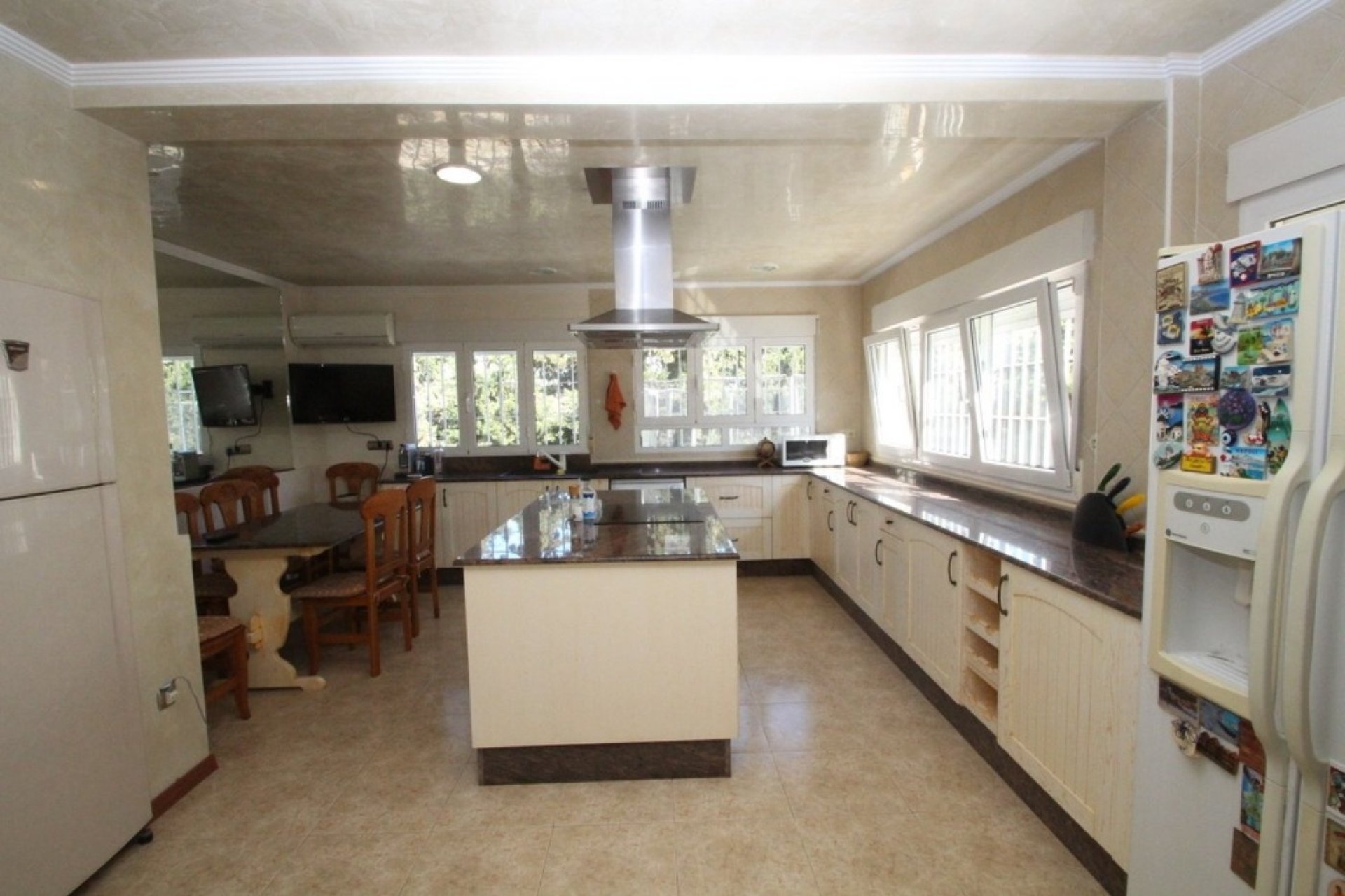 Resale - Villa -
Orihuela Costa - Costa Blanca