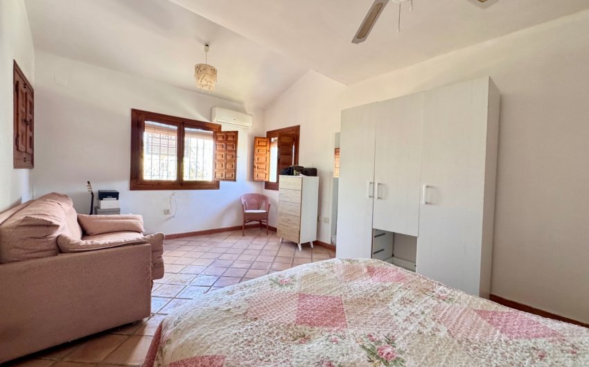 Resale - Villa -
Orihuela Costa - Costa Blanca