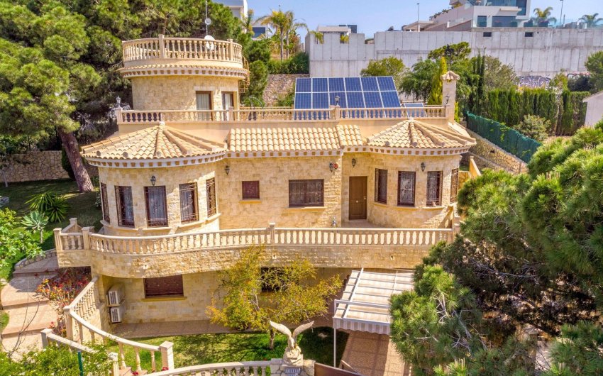Resale - Villa -
Orihuela Costa - Costa Blanca