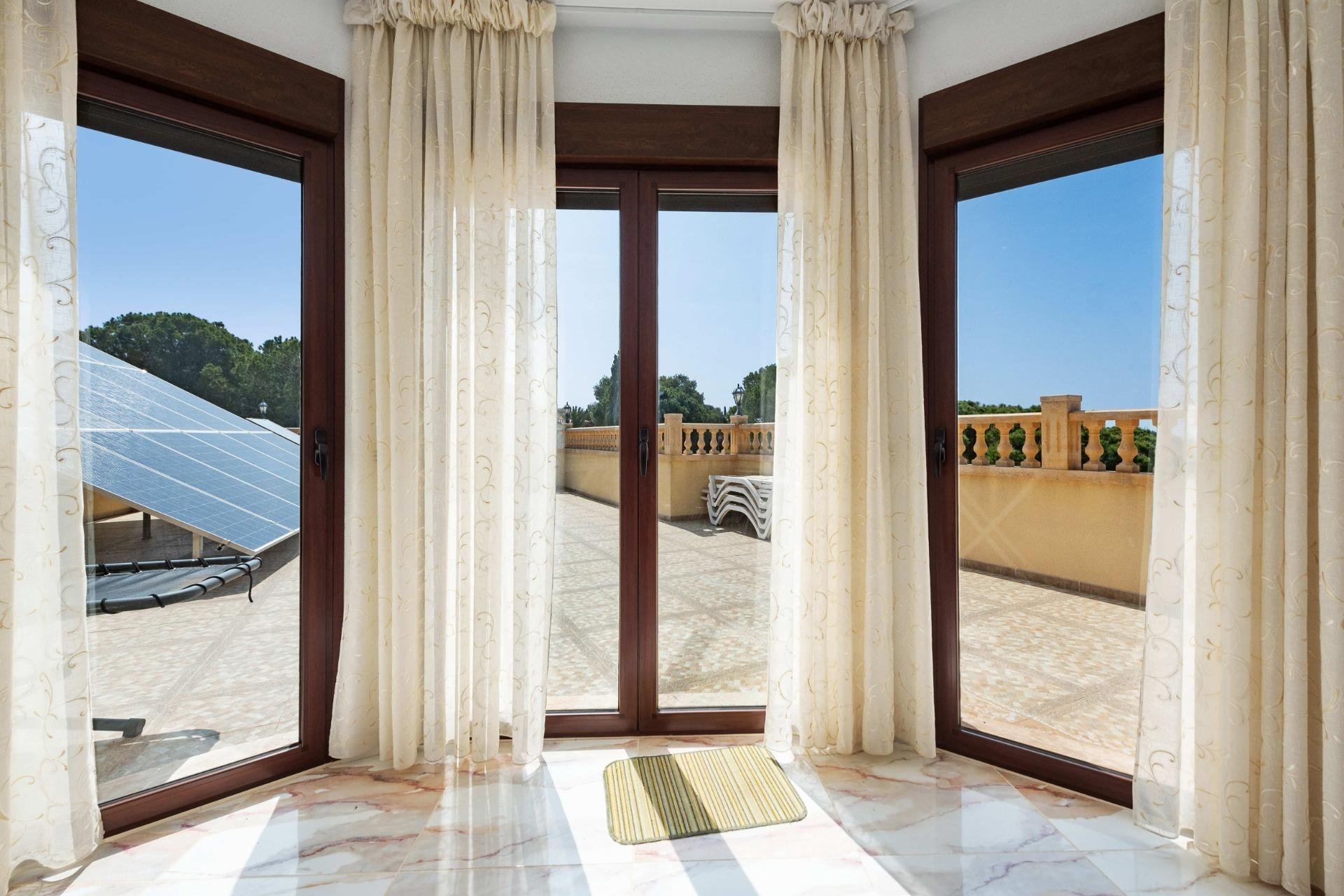 Resale - Villa -
Orihuela Costa - Costa Blanca