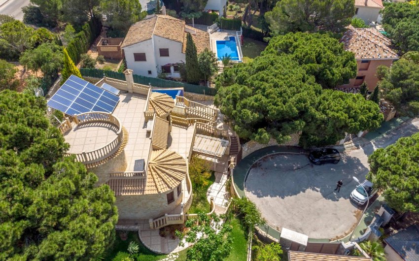 Resale - Villa -
Orihuela Costa - Costa Blanca
