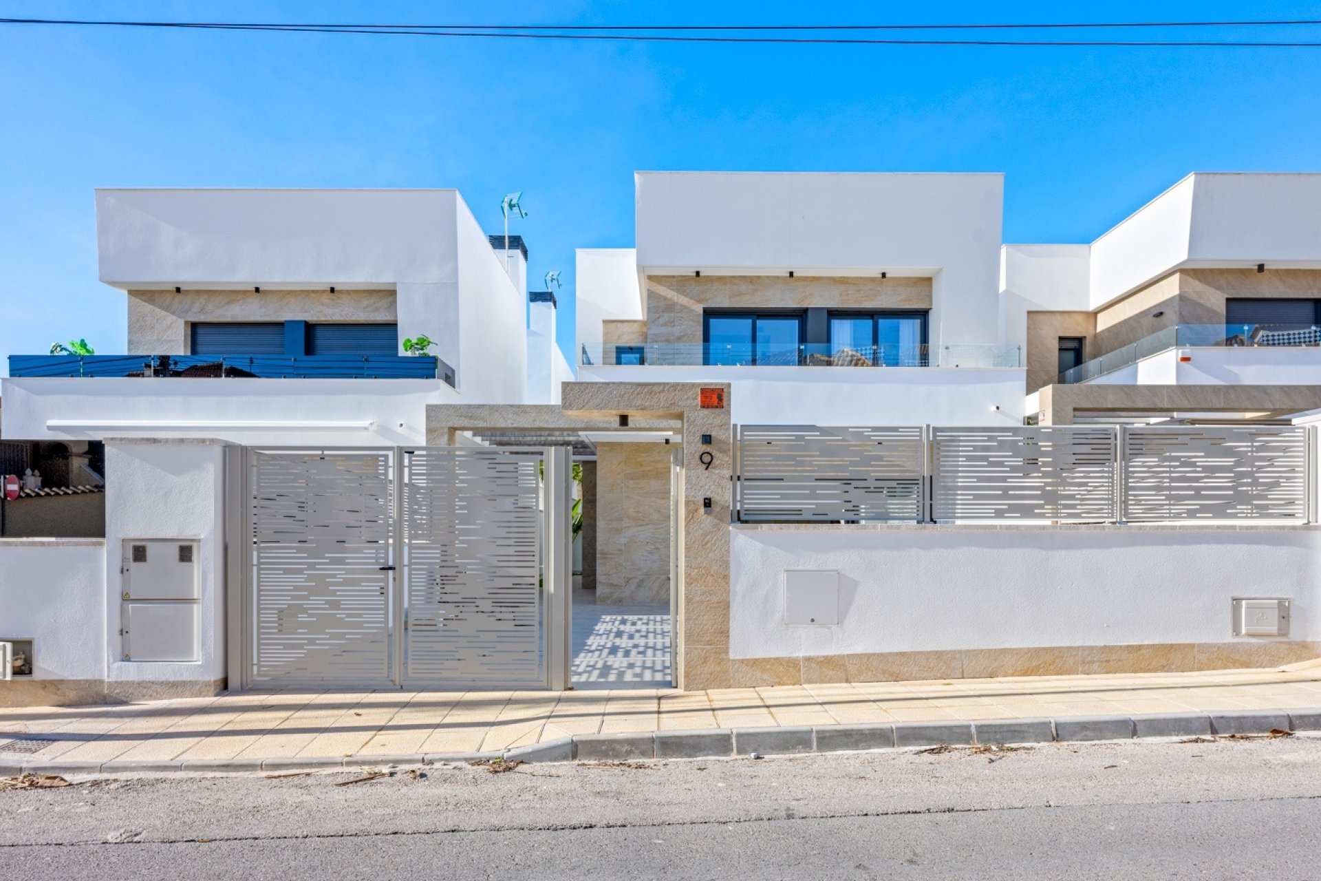 Resale - Villa -
Orihuela Costa - Costa Blanca