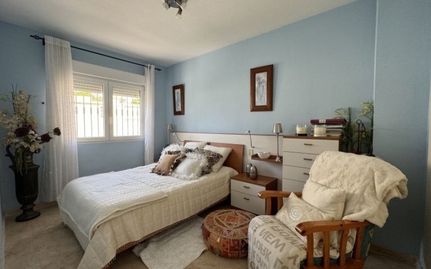 Resale - Villa -
Orihuela Costa - Costa Blanca
