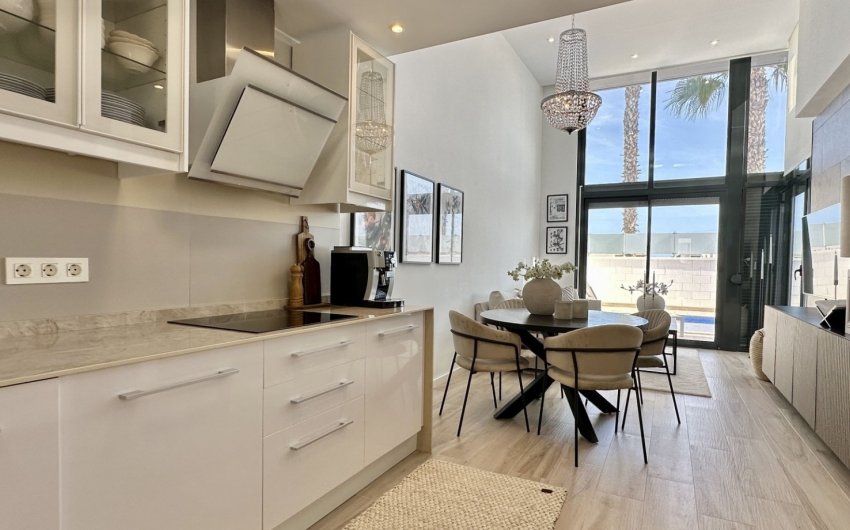 Resale - Villa -
Orihuela Costa - Costa Blanca