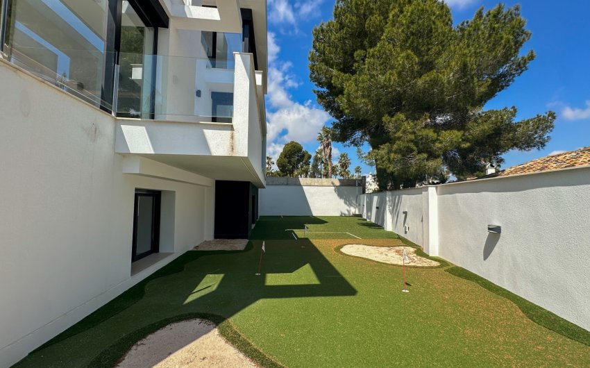 Resale - Villa -
Orihuela Costa - Costa Blanca