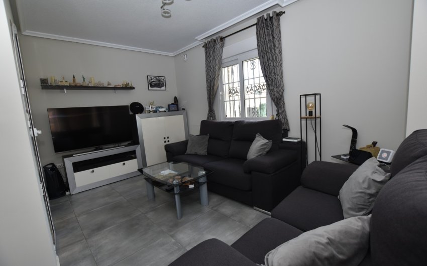 Resale - Villa -
Orihuela Costa - Costa Blanca