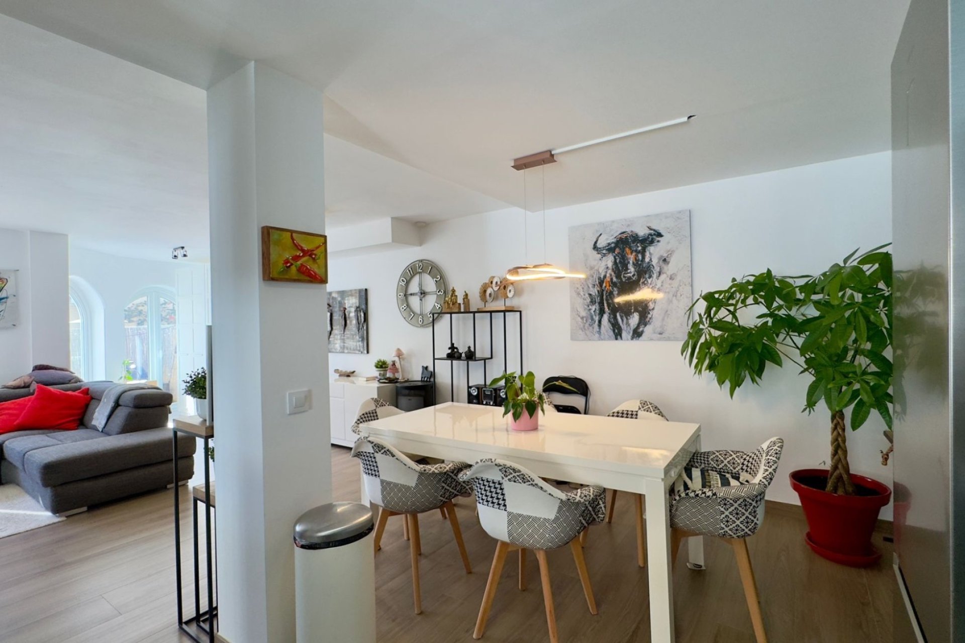 Resale - Villa -
Orihuela Costa - Costa Blanca