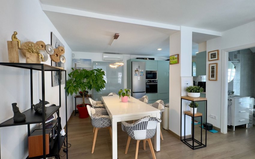 Resale - Villa -
Orihuela Costa - Costa Blanca