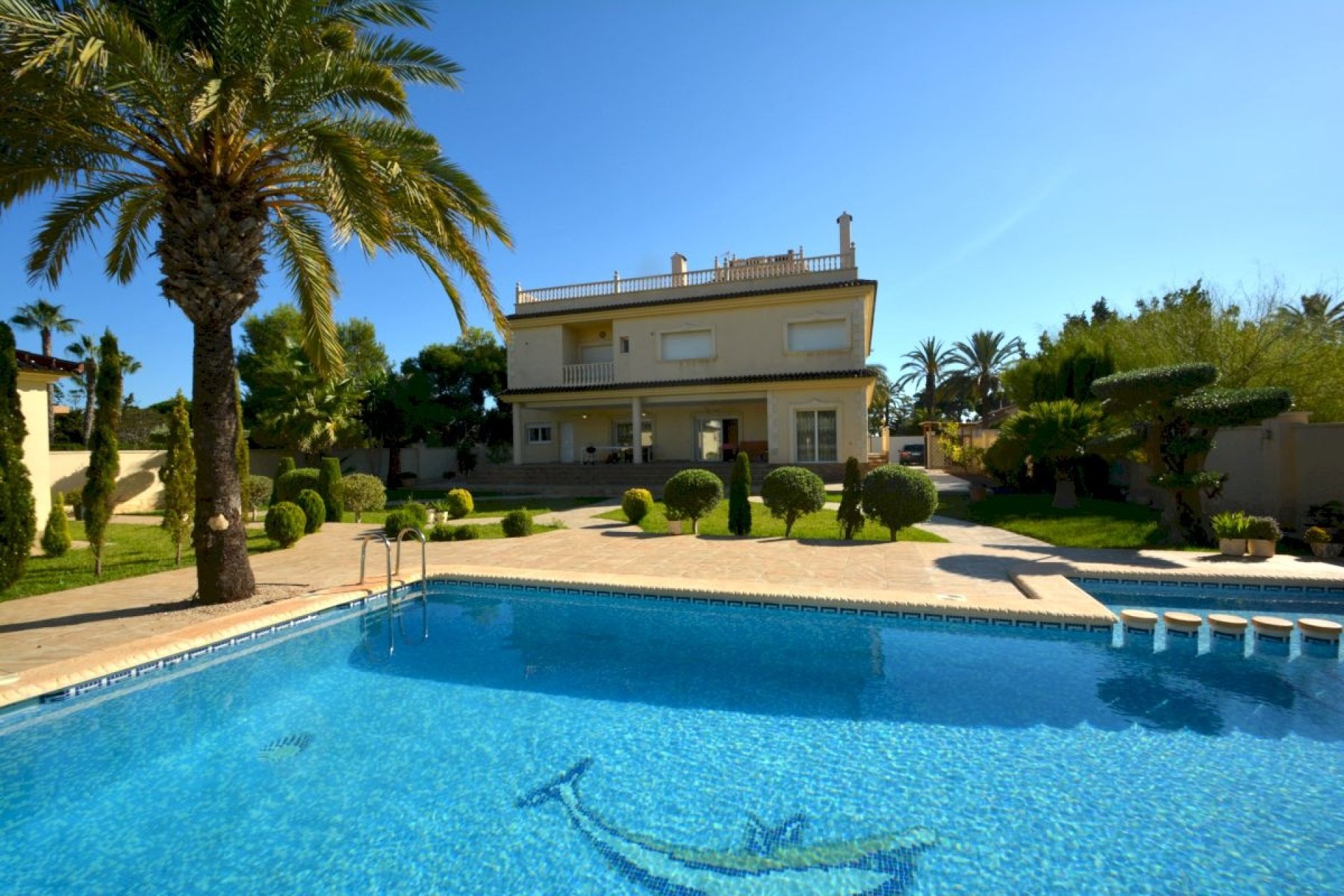 Resale - Villa -
Orihuela Costa - Costa Blanca
