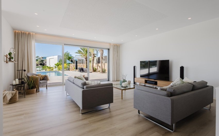 Resale - Villa -
Orihuela Costa - Costa Blanca