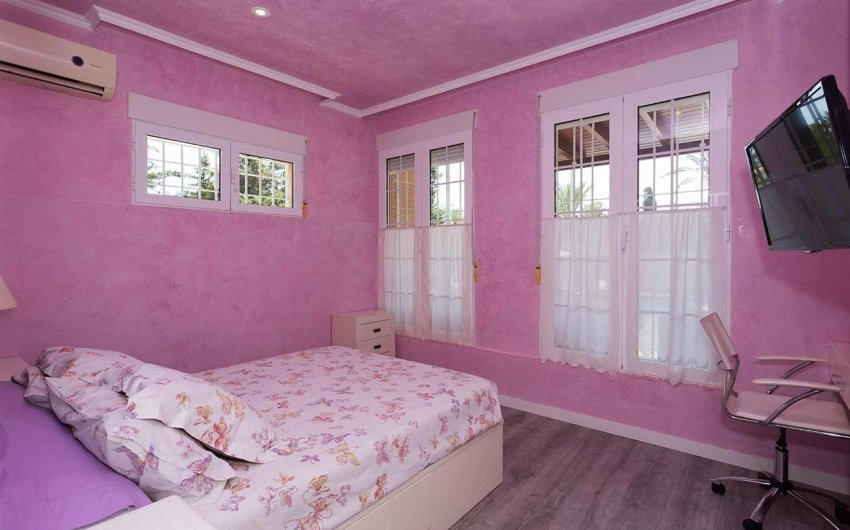 Resale - Villa -
Orihuela Costa - Costa Blanca