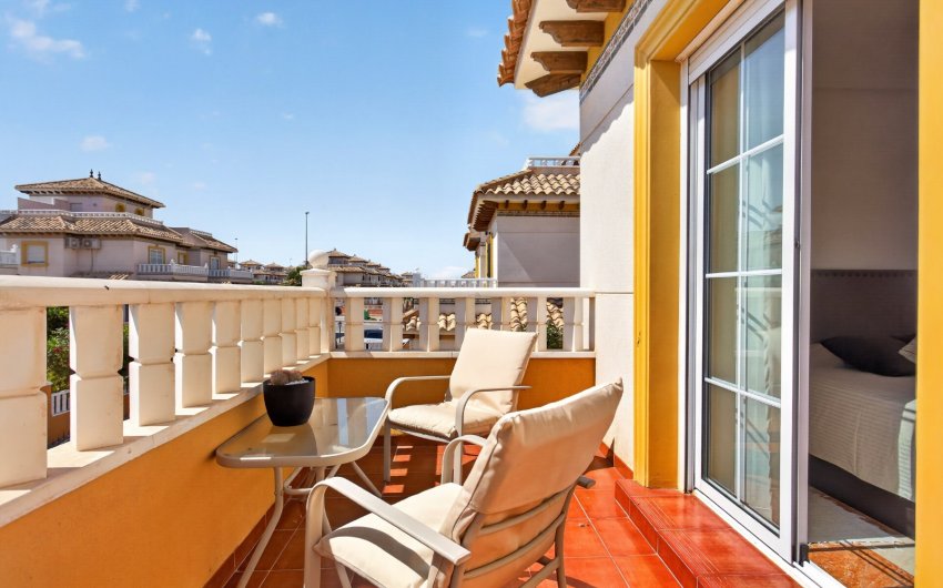 Resale - Villa -
Orihuela Costa - Costa Blanca