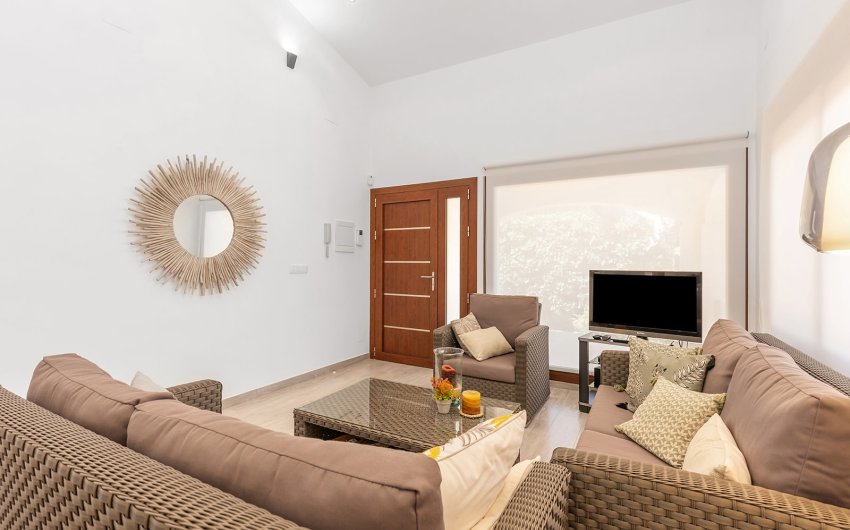 Resale - Villa -
Orihuela Costa - Costa Blanca