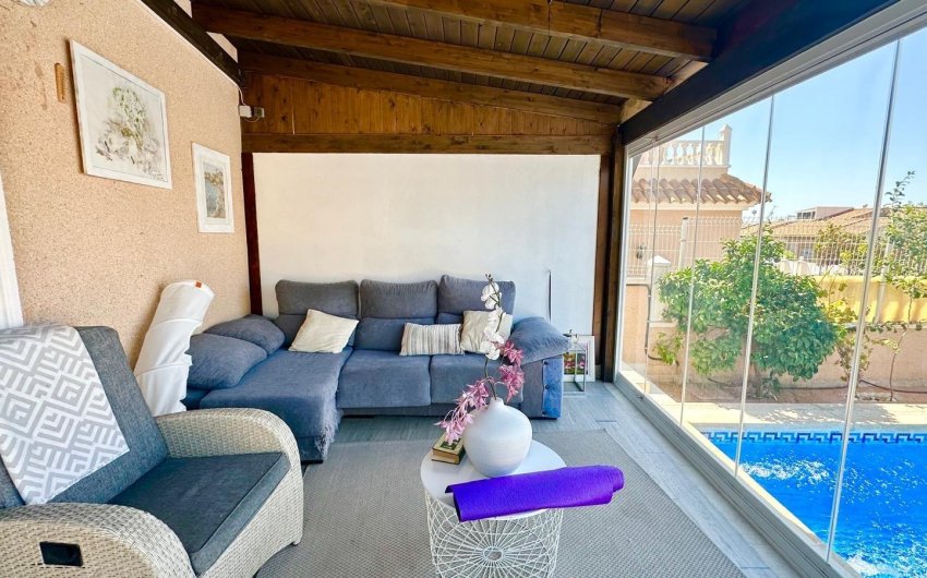 Resale - Villa -
Orihuela Costa - La Regia