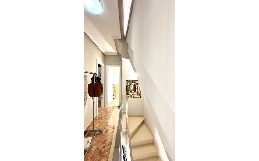 Resale - Villa -
Orihuela Costa - La Regia