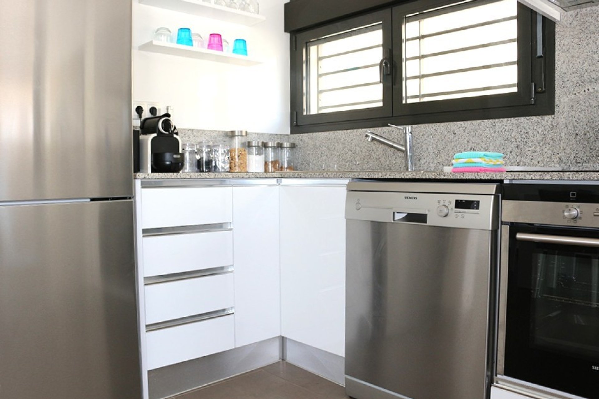 Resale - Villa -
Orihuela Costa - La Zenia