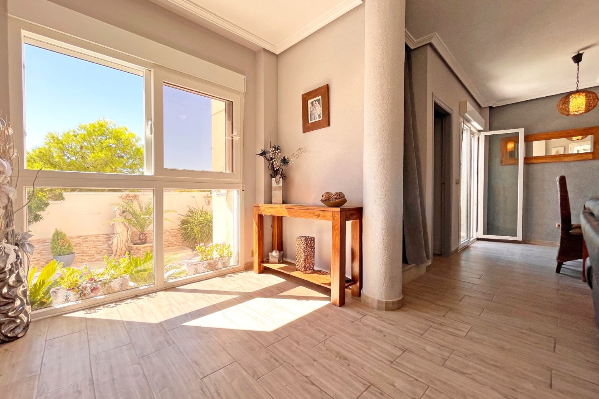 Resale - Villa -
Orihuela Costa - La Zenia