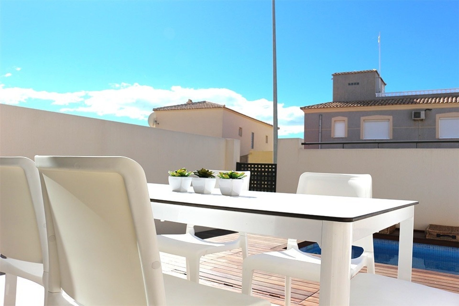 Resale - Villa -
Orihuela Costa - La Zenia